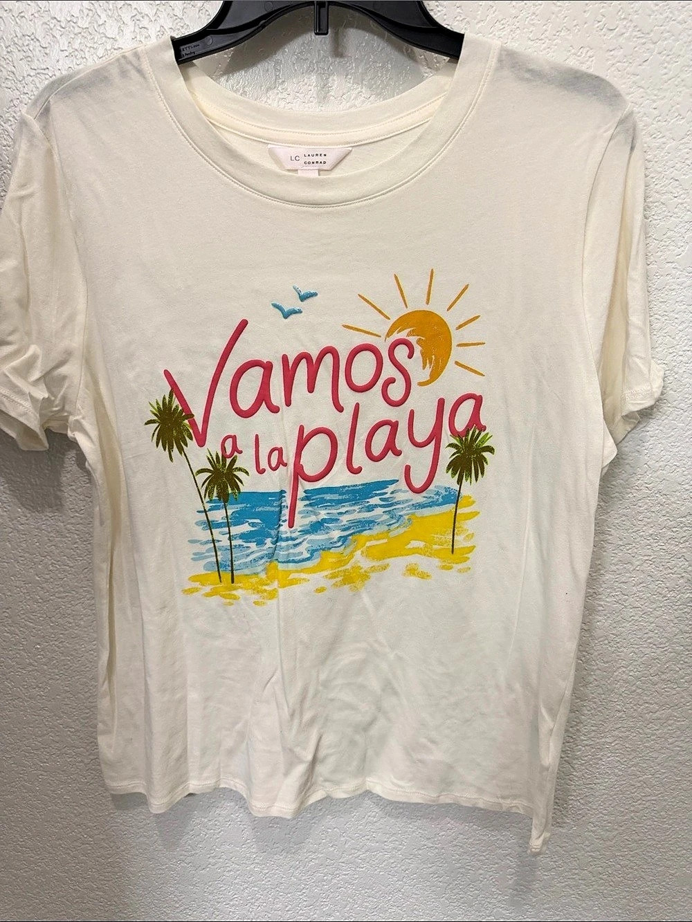 Lauren Conrad Graphic Short Sleeve Tee in Cream Size Large